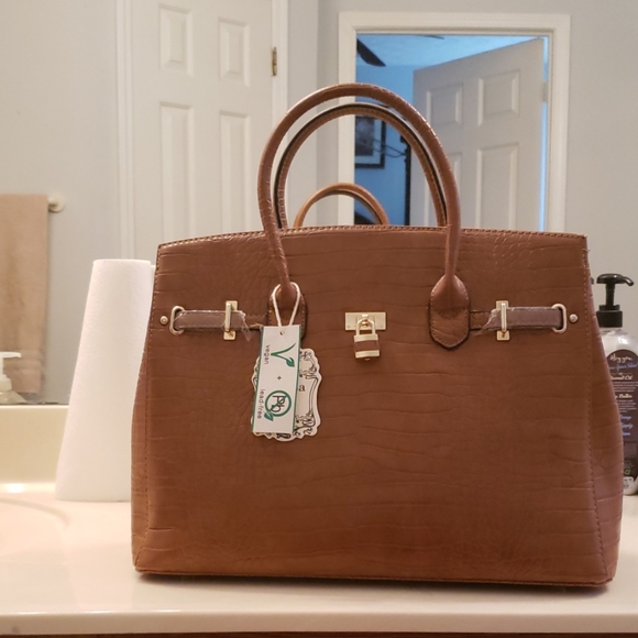 Purse - Picture 2 of 5